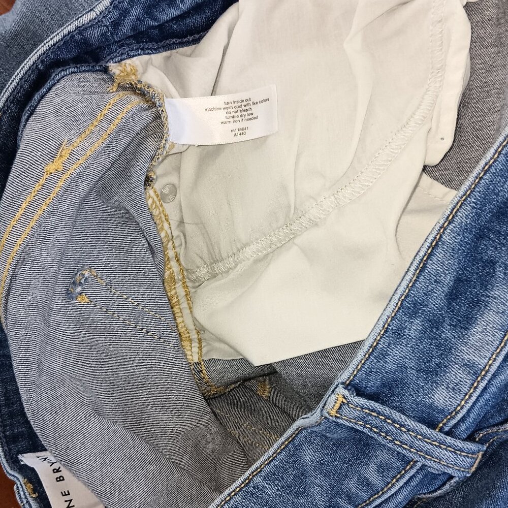 Lane Bryant Mid Rise Signature Fit Straight Medium Wash Denim Jeans Size 14 - Picture 8 of 8